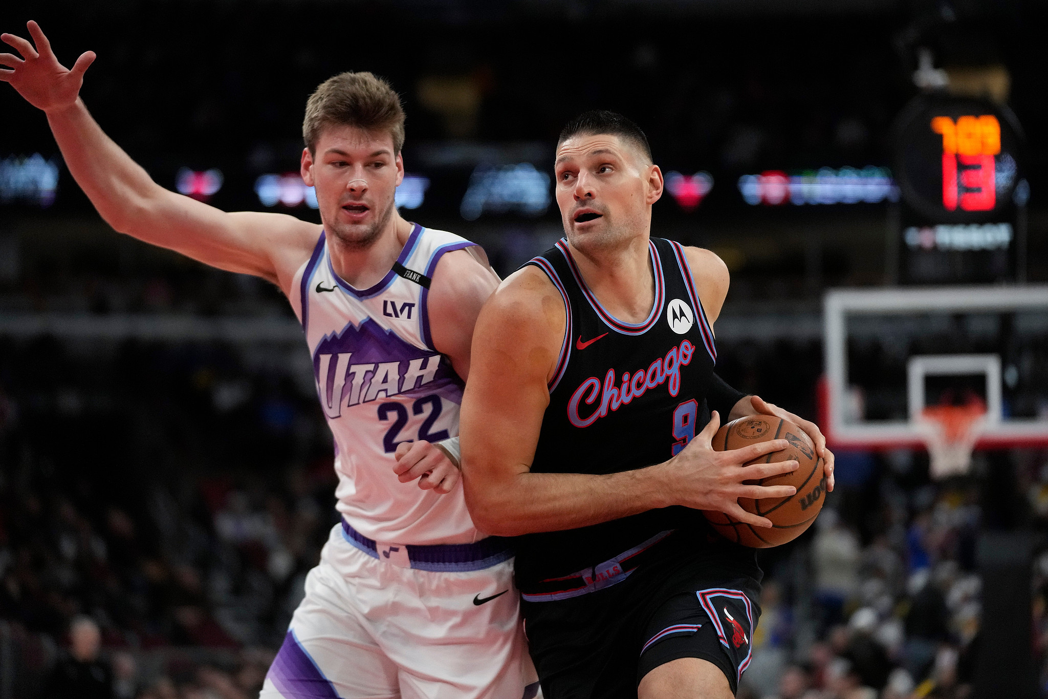 旺财28下载-武切维奇35+7+5上篮准绝杀 公牛主场险胜爵士