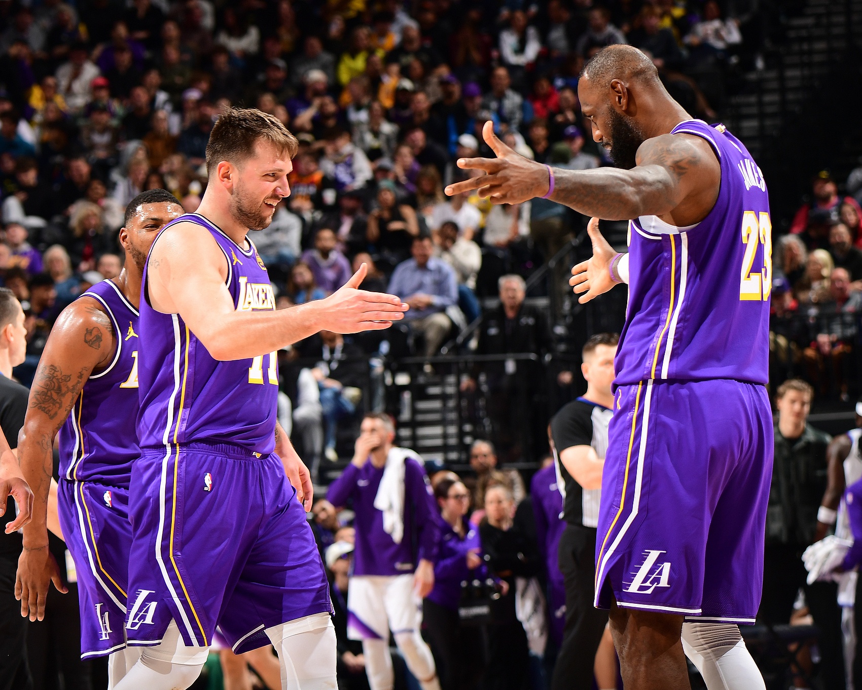 旺财28-NBA彩经：湖人客胜奇才 快船拿下掘金 活塞力克勇士