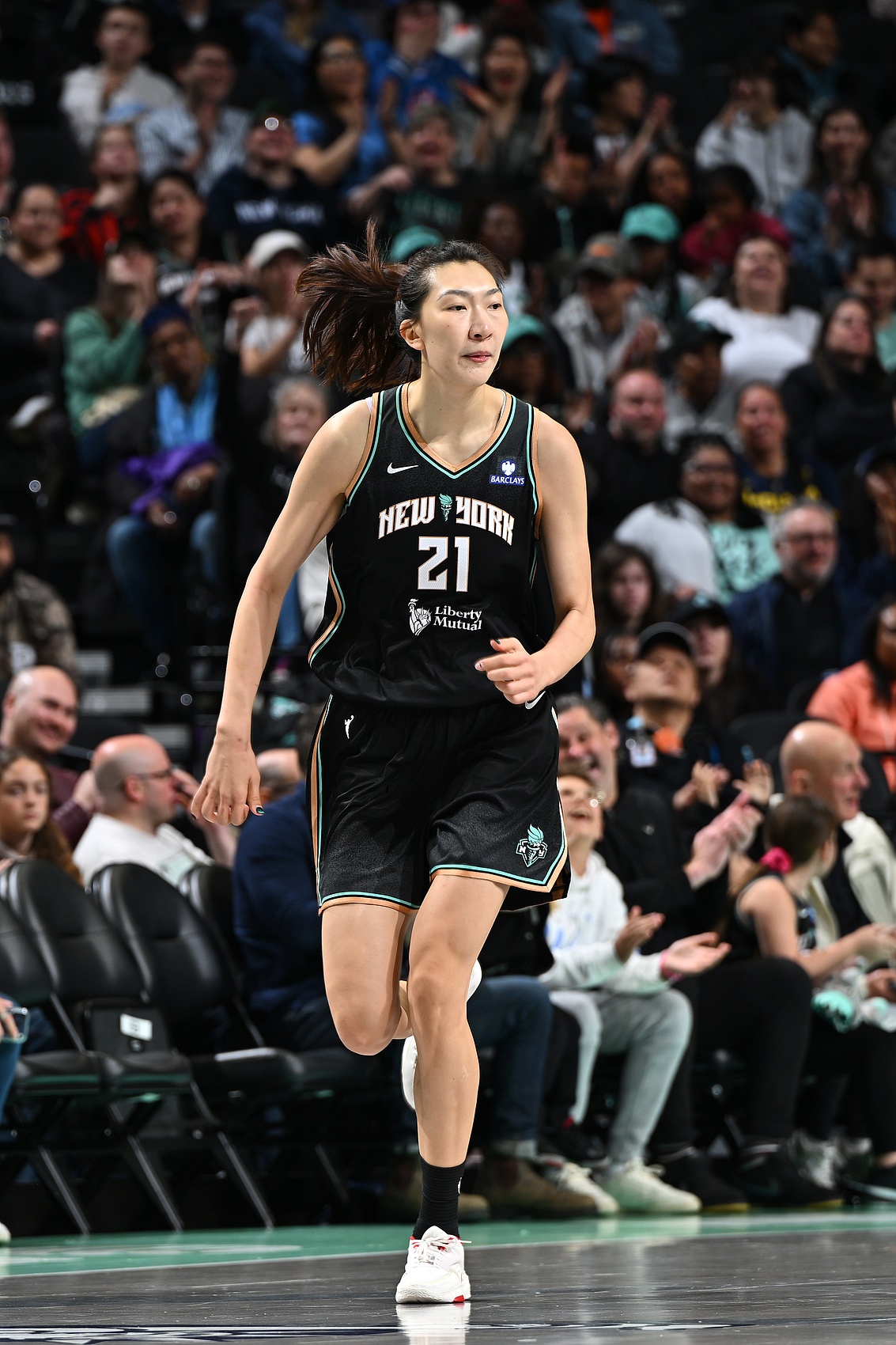 得分全场最高!WNBA季前赛 韩旭10投6中&罚球7中7砍20分2板1助2帽